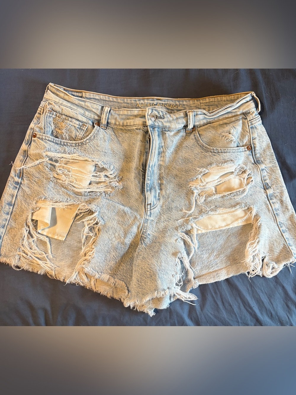 American Eagle Outfitters Light Wash Distressed Denim mom Shorts - Light Blue